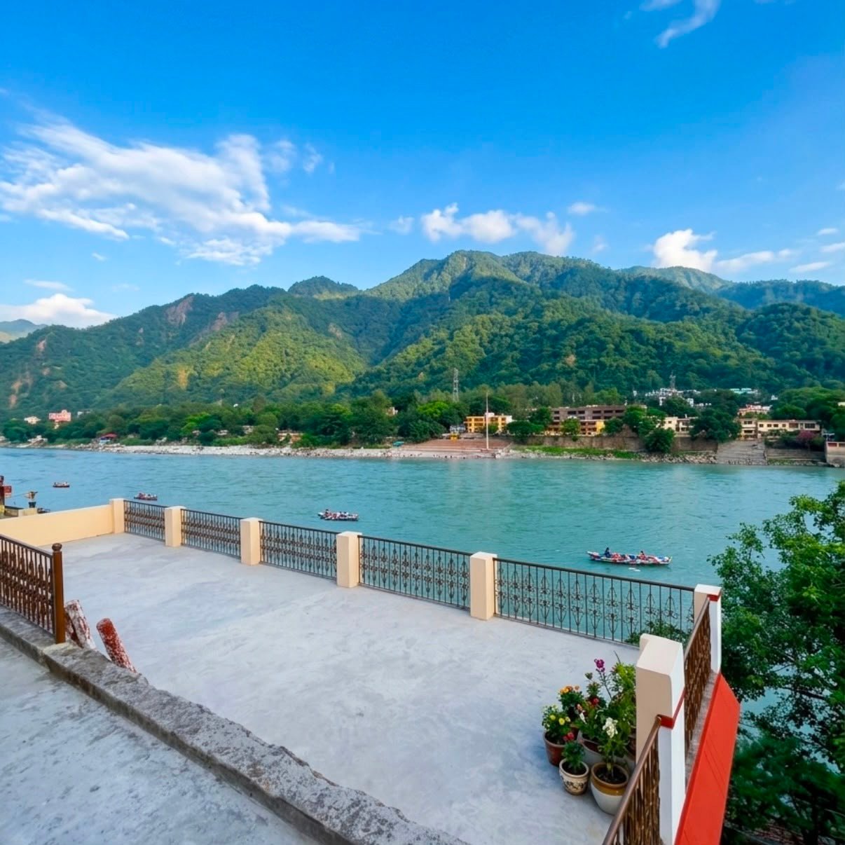 AJASRA GANGA accommodation in Rishikesh